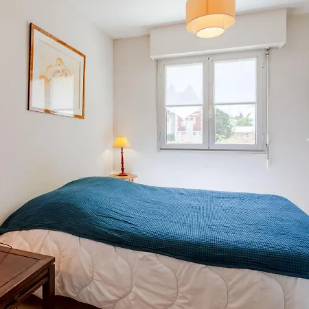 Apartamento Les Terrasses Du Casino-2 By Interhome