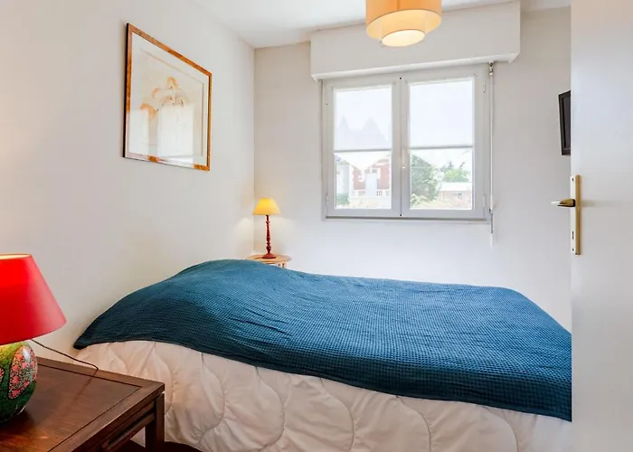 Apartamento Les Terrasses Du Casino-2 By Interhome